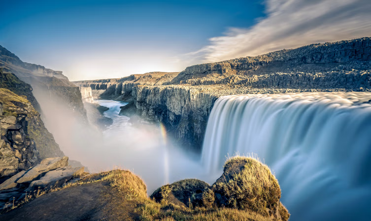 Iceland Unleashed: A Majestic Journey Through Nature's Wonderland